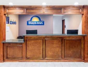 Days Inn By Wyndham Galliano La Interiør billede